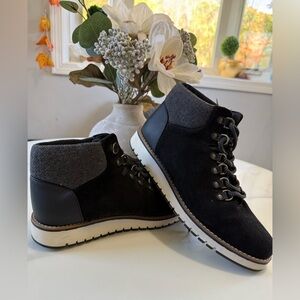 Sonoma Black and Gray Chukka Boots